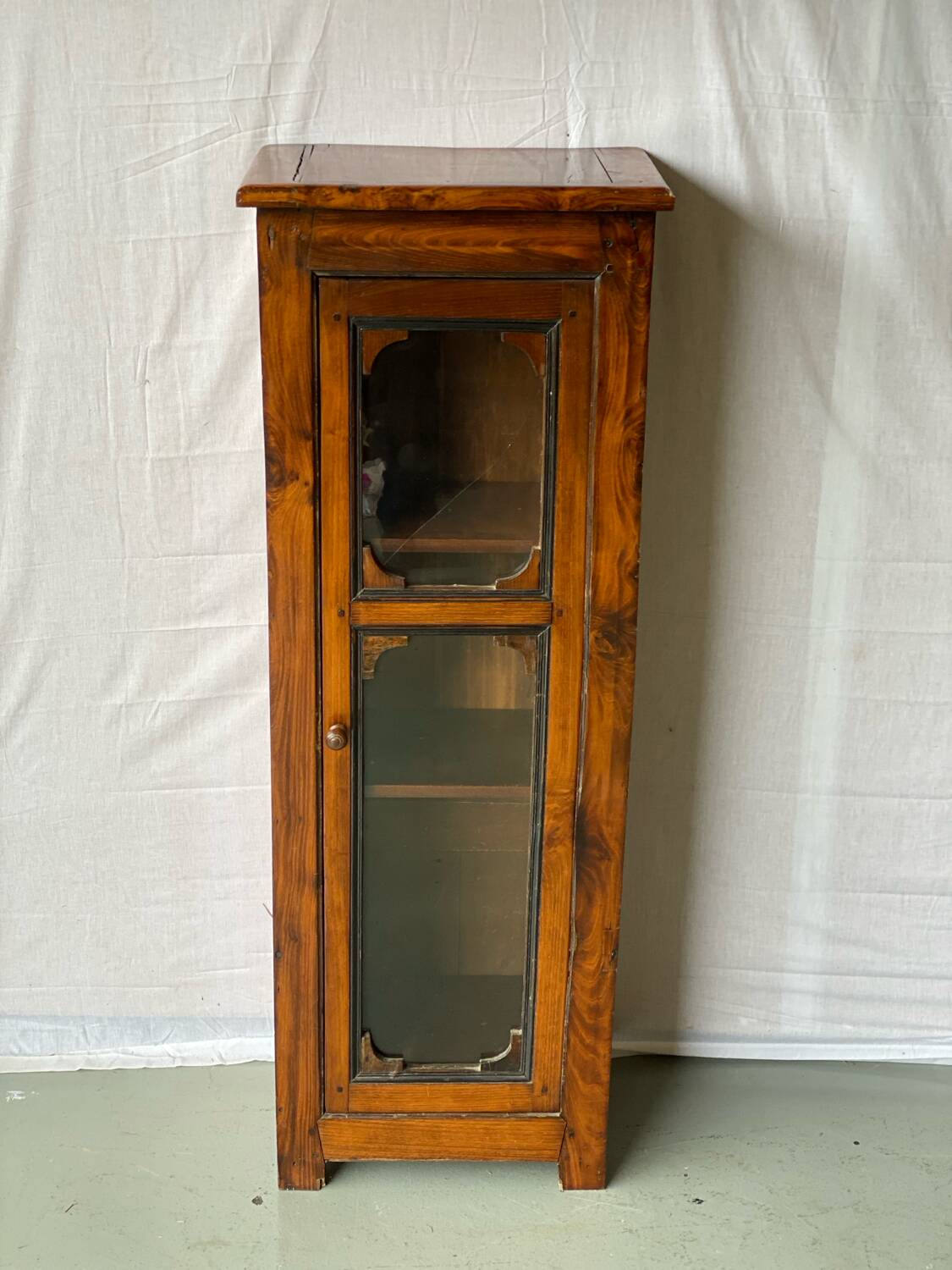 Vintage solid wood column display cabinet