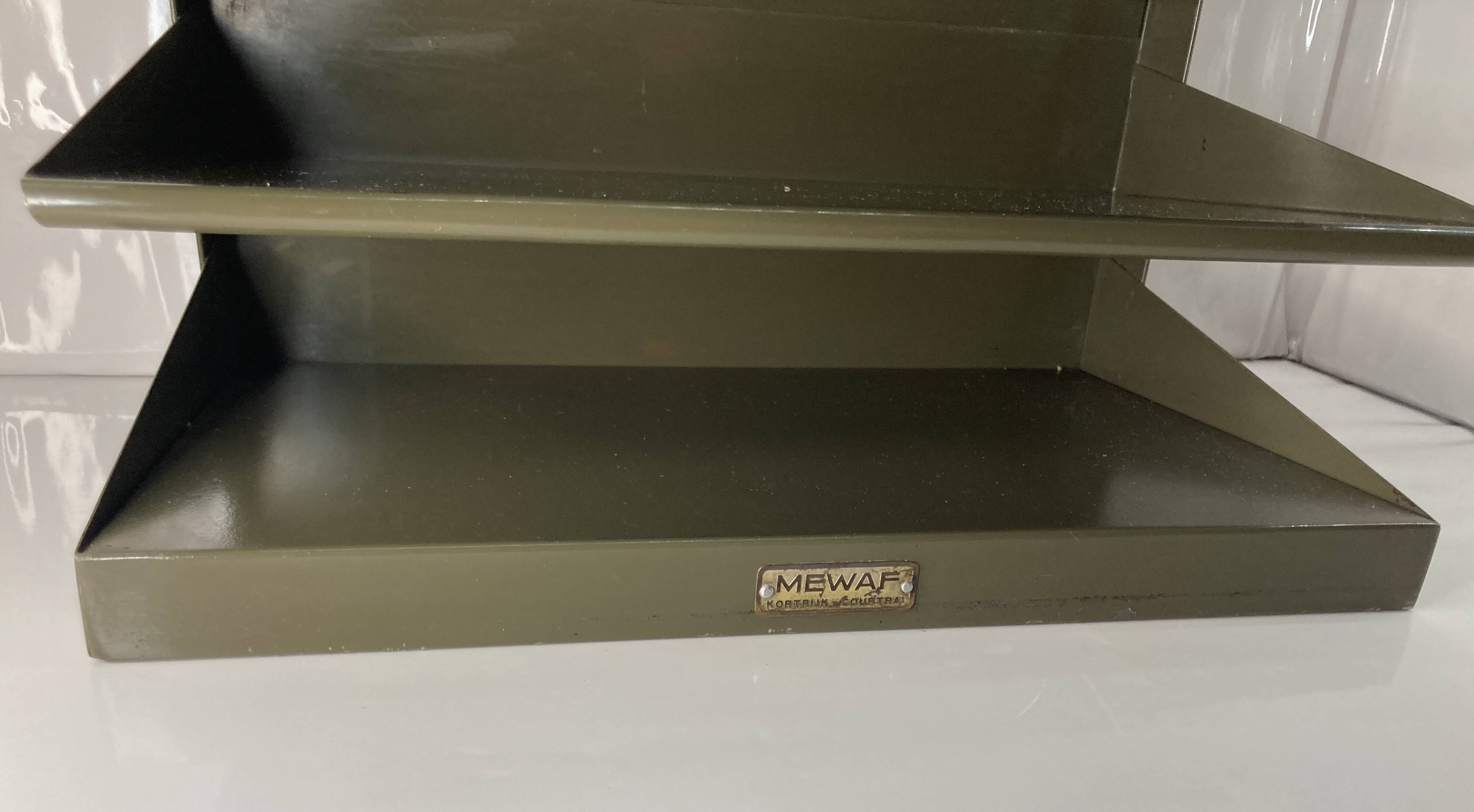 Mewalf industrial wall shelf - Kortrijk Belgium