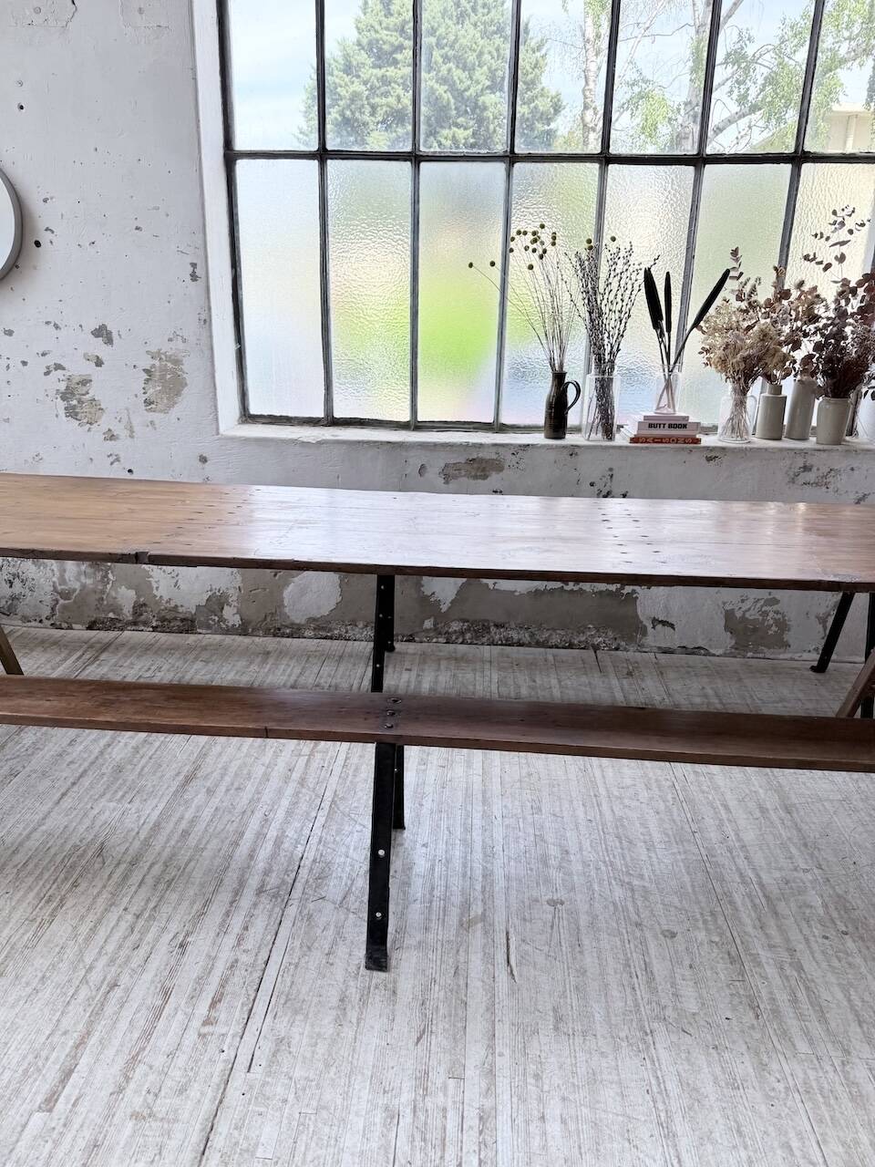 XXL trestle farm table 4m and its benches