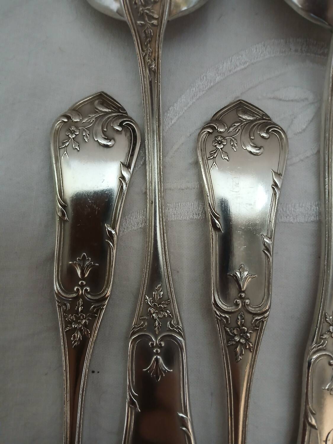 36 antique silver-plated cutlery sets "Boulenger"