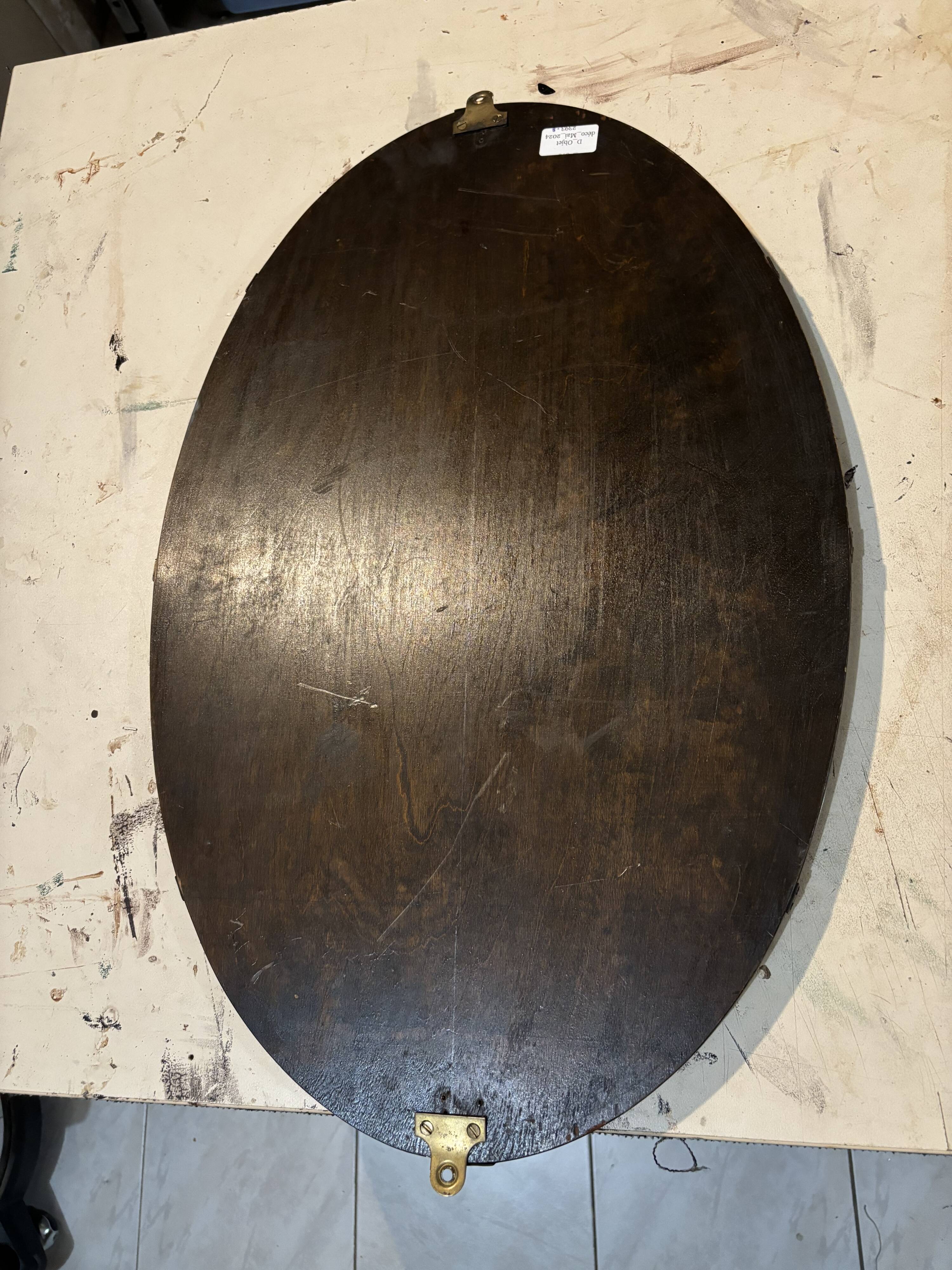 Beveled mirror in Art Deco style