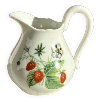 Pot à lait ancien estampillé porcelaine de Limoges décor Les Fruits Sauvages