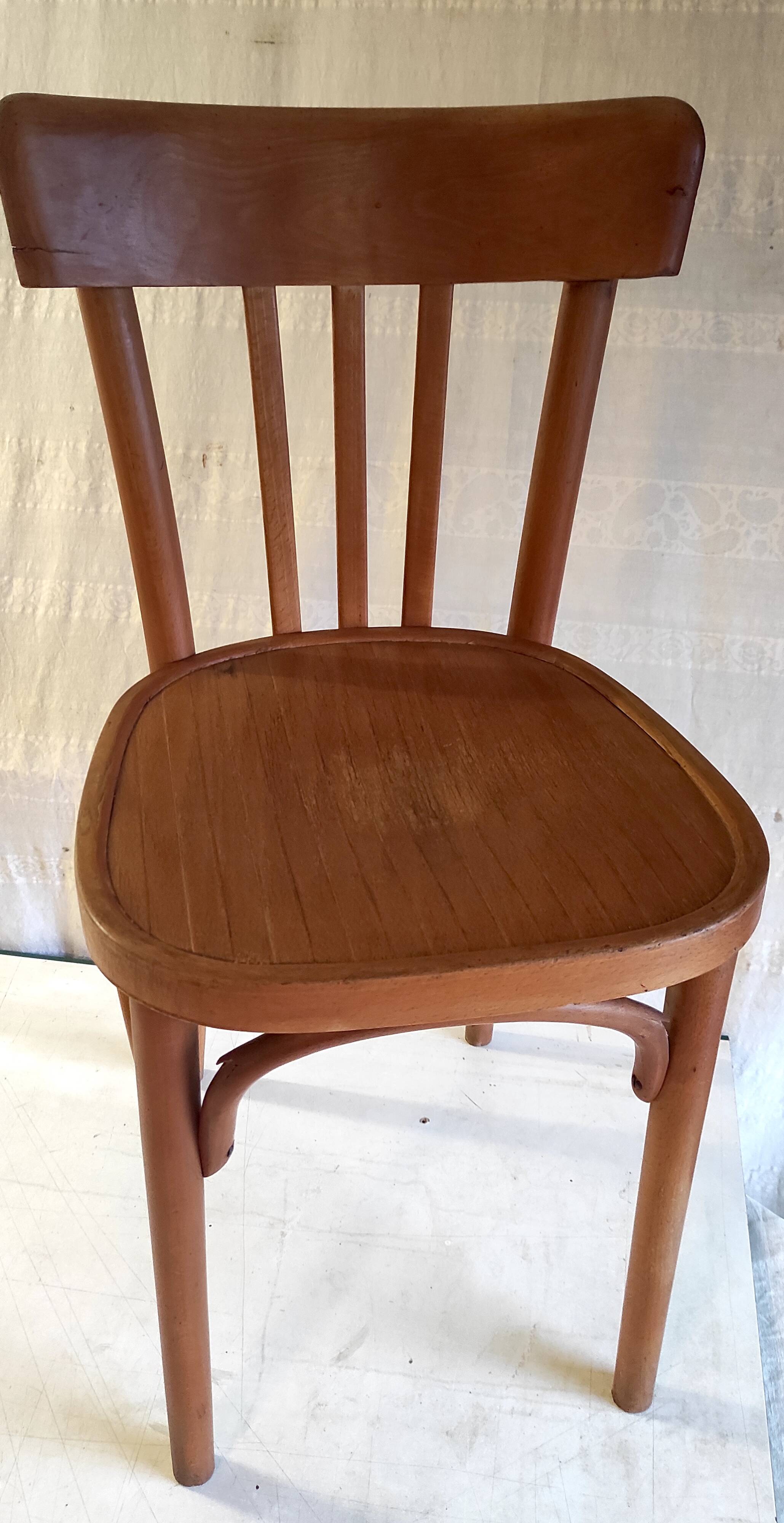 Chaise bistrot en bois courbé - mid. XXème