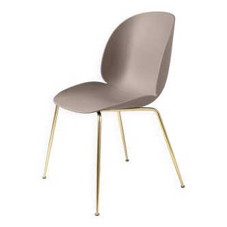 Chaise Beetle Dining Chair - Gubi