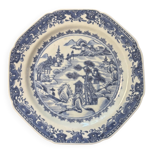 assiette en porcelaine