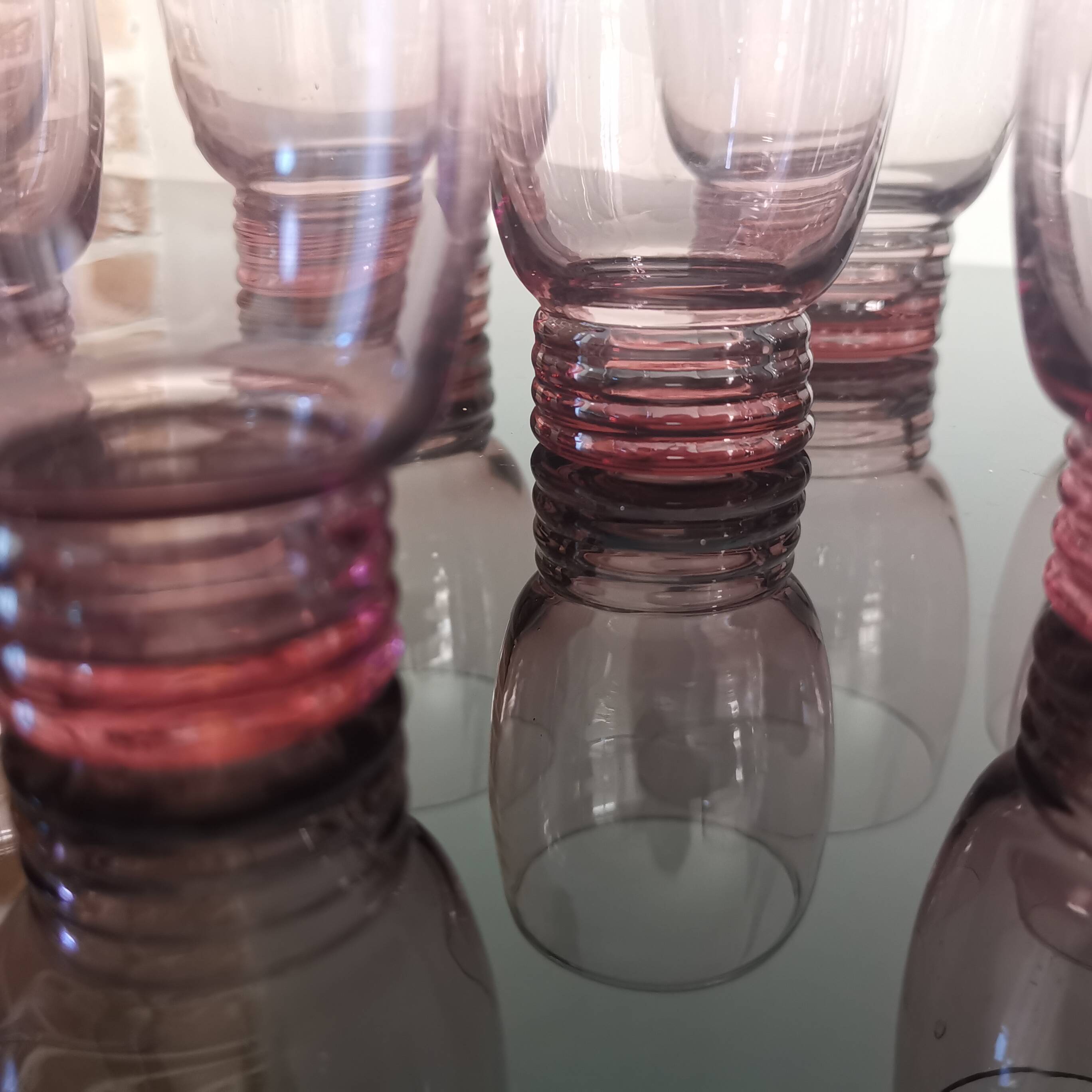 Set of 50s art deco purple/rosé blown glass glasses