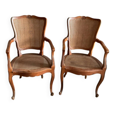 Paire de fauteuils cabriolet en noyer et cannage TBE