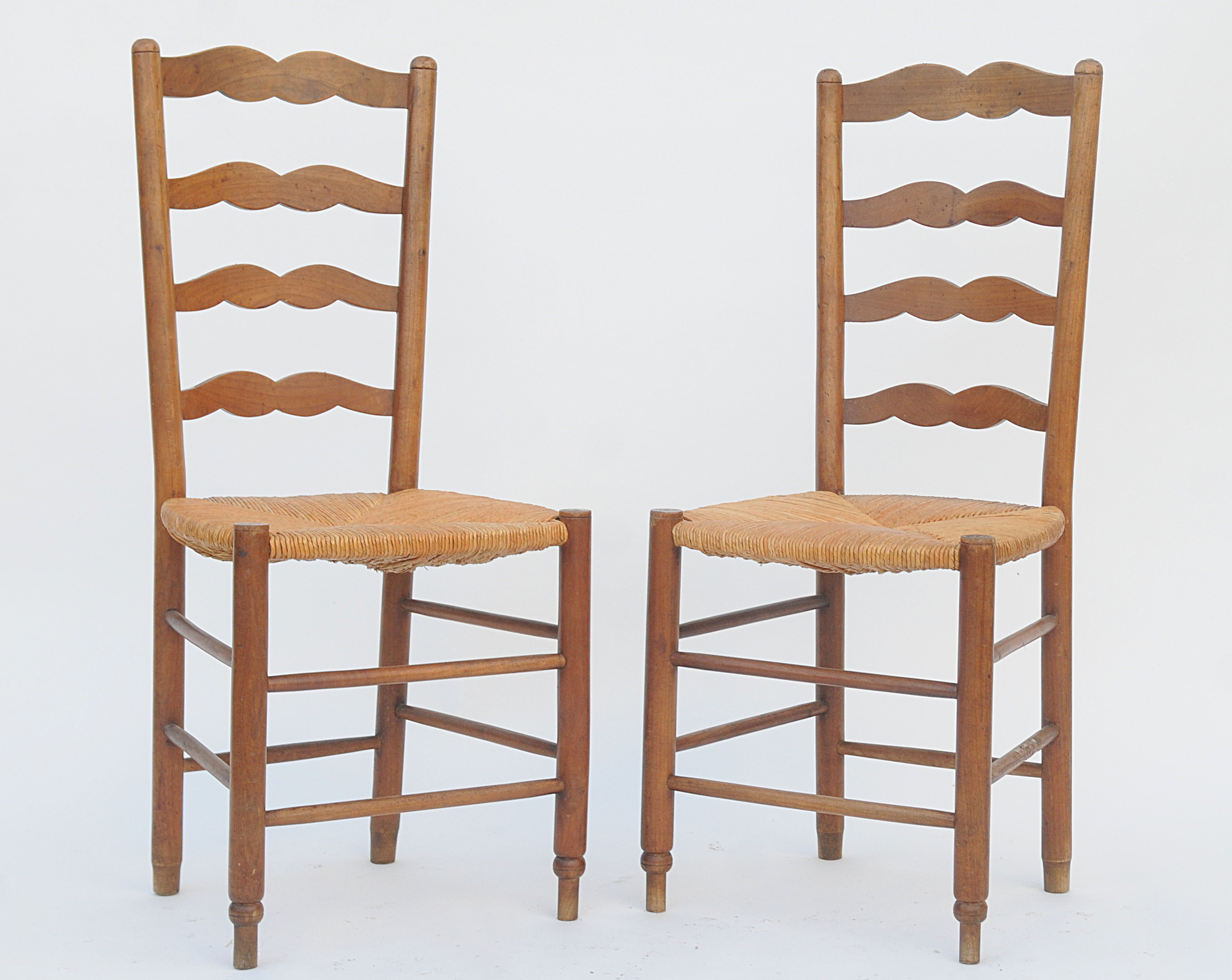 Series of 4 mulched chairs