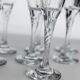 Lot of 8 vintage champagne flutes from the 1980s, transparent glass, twisted stem.