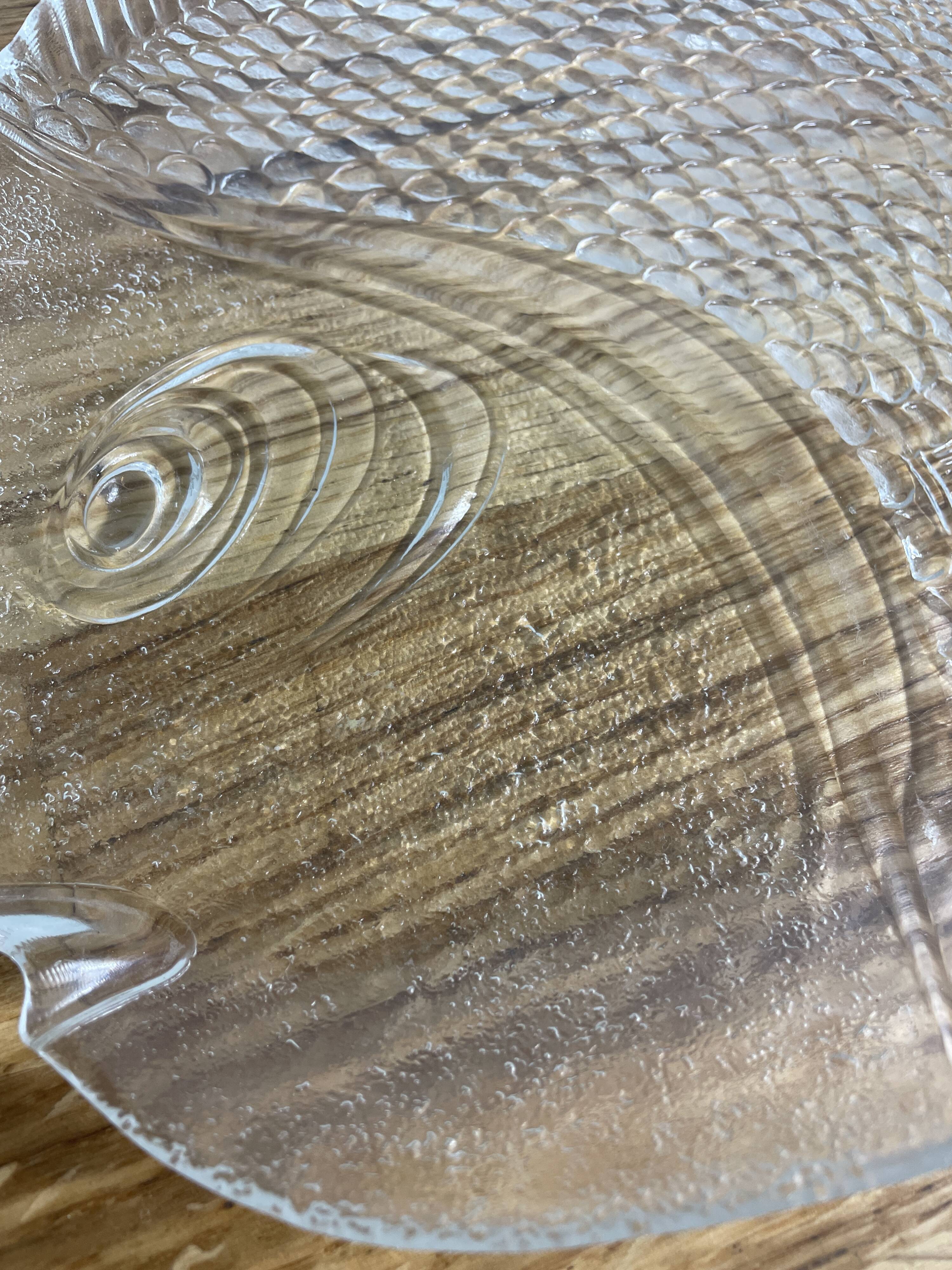 Fish serving dish