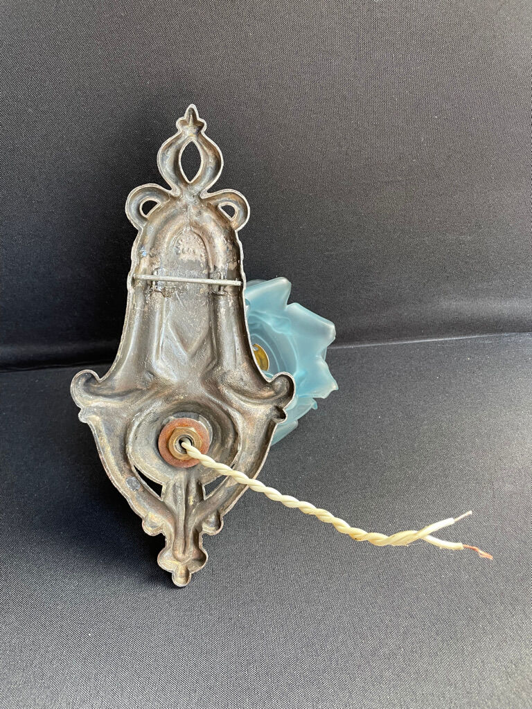 Made in France 607 - Wall lamp (1) - Art Nouveau - Silver bronze, Glass