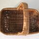 Panier osier fillette vintage