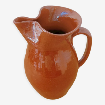 Water pitcher