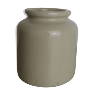Beige ceramic pot