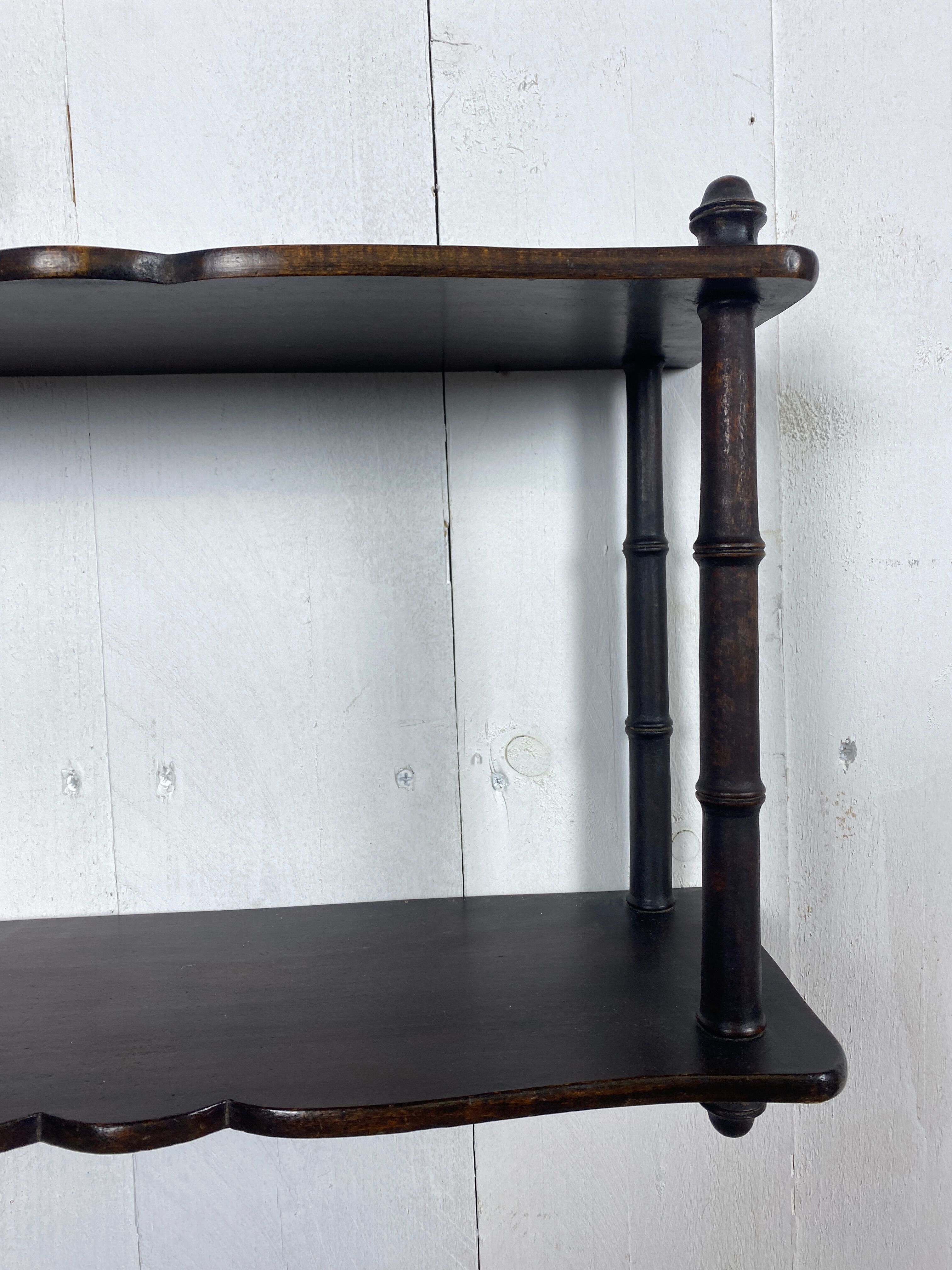 Étagère en bois