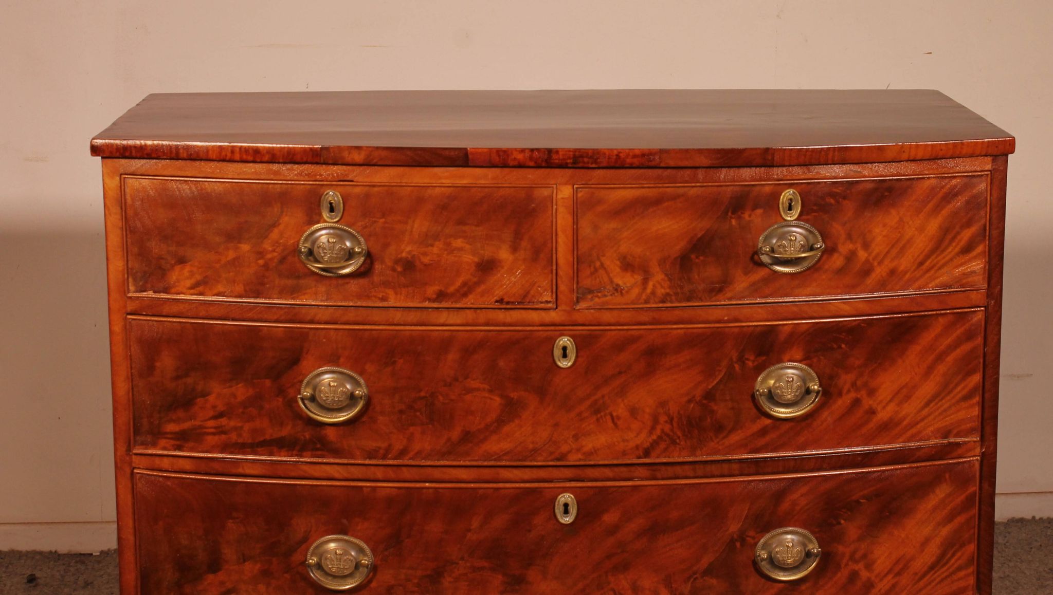 Commode bombée En Acajou début du 19°siècle