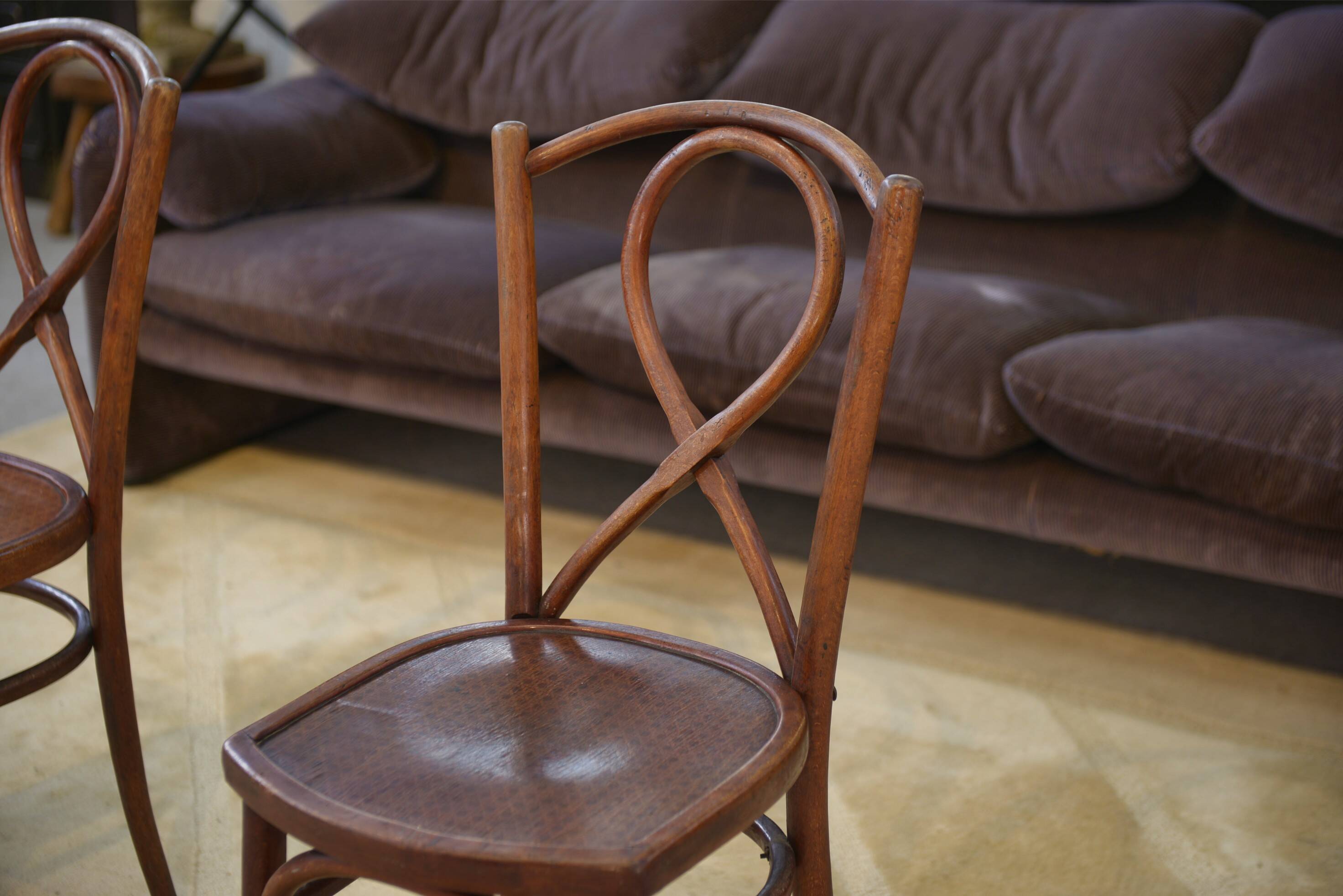 Paire de chaises bistrot en bois courbé 1950