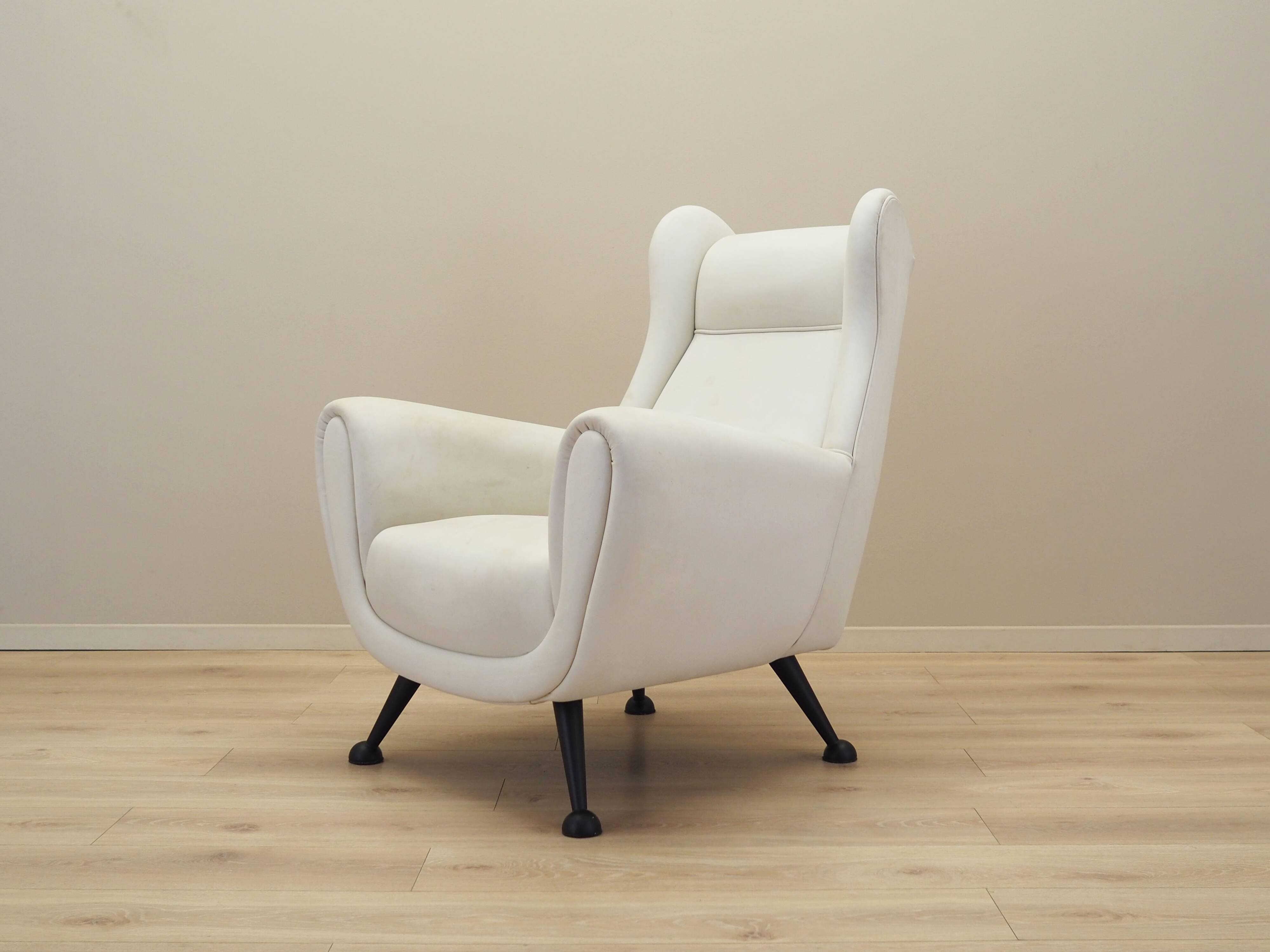 White armchair, Italian design, 1980s, production: Italy