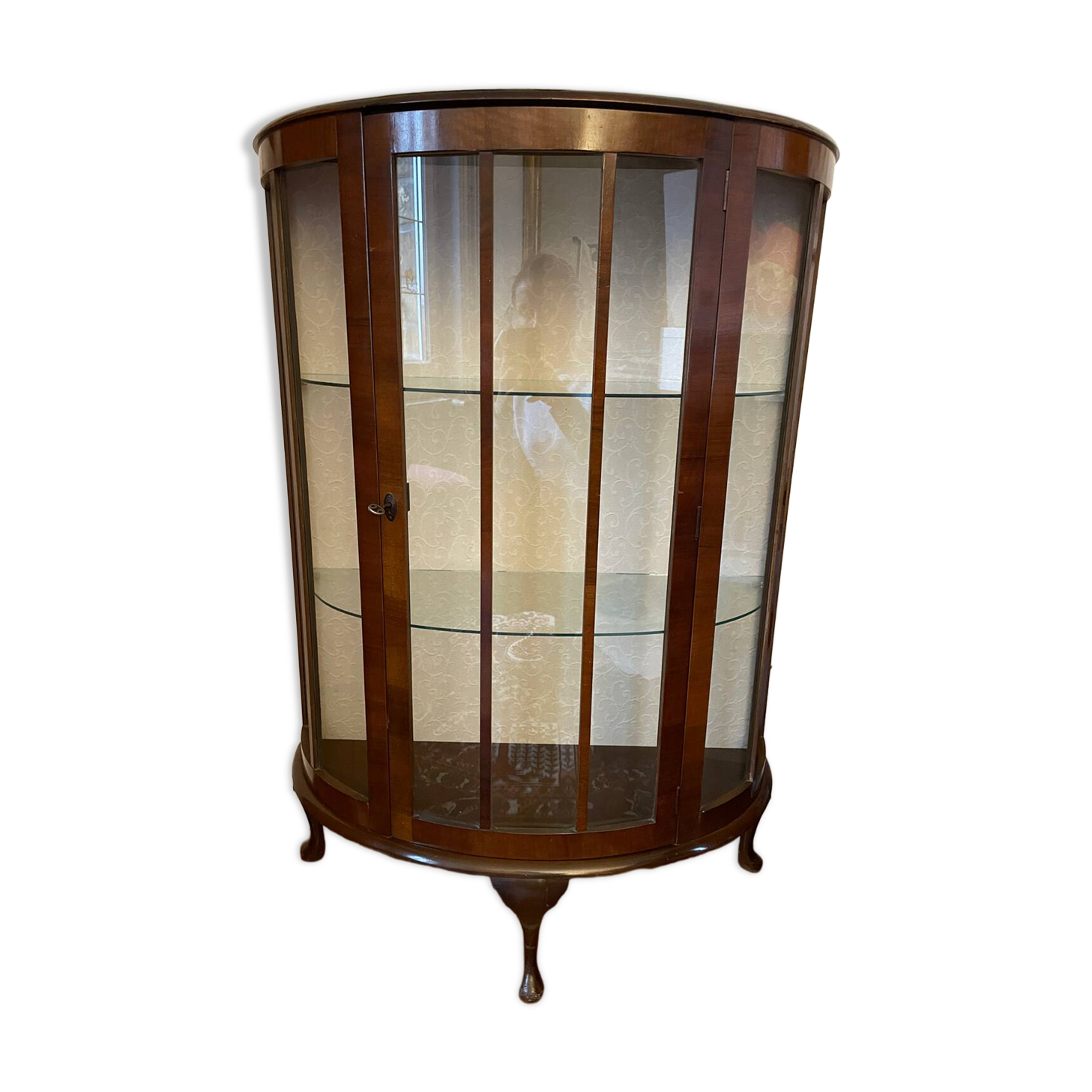 Chippendale-style English-style display case