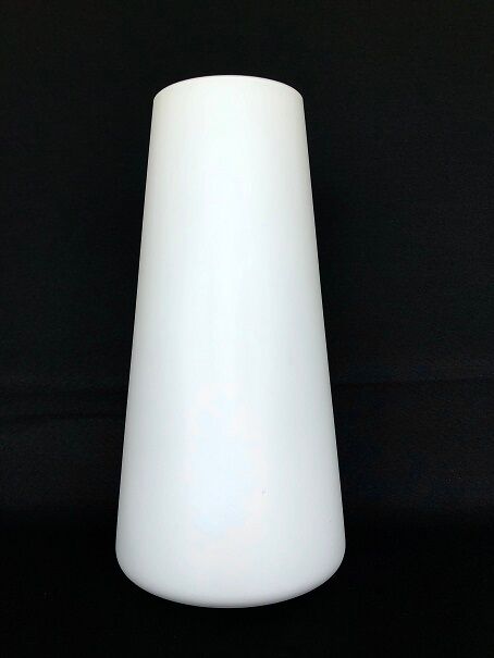 Tulip lampshade in opaline H25 D12 / 7.5 cm