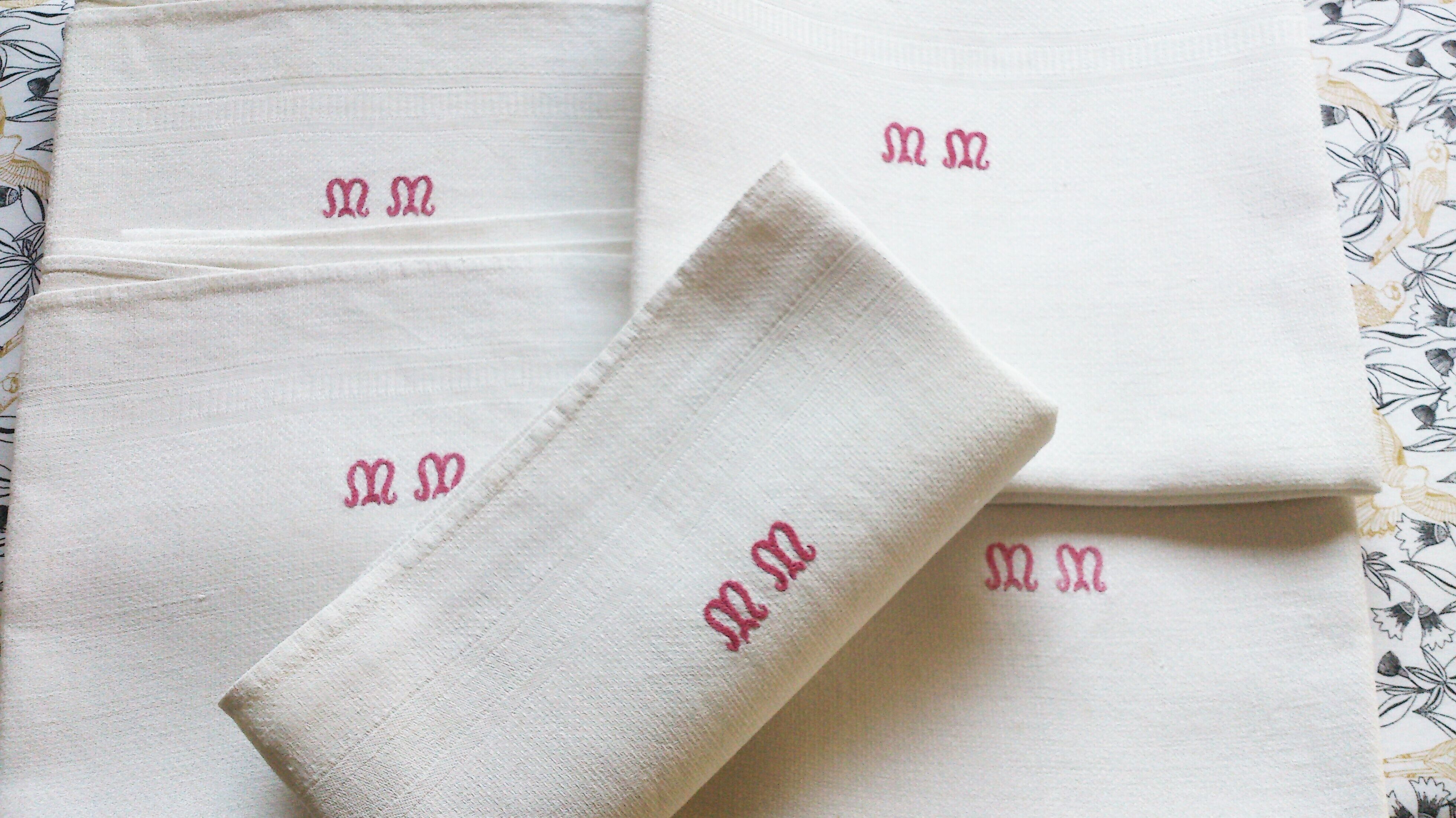 Lot de 5 serviettes ou essuie-mains monogrammées