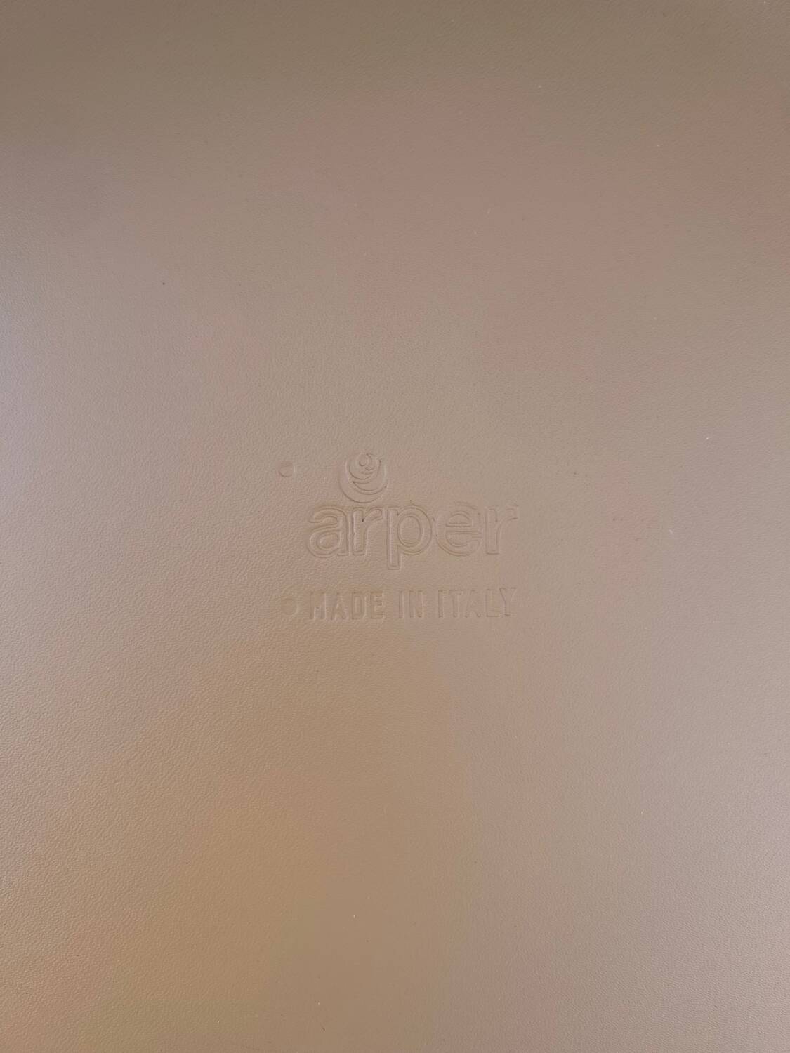 Set of 4 Italian chairs Arper Italy