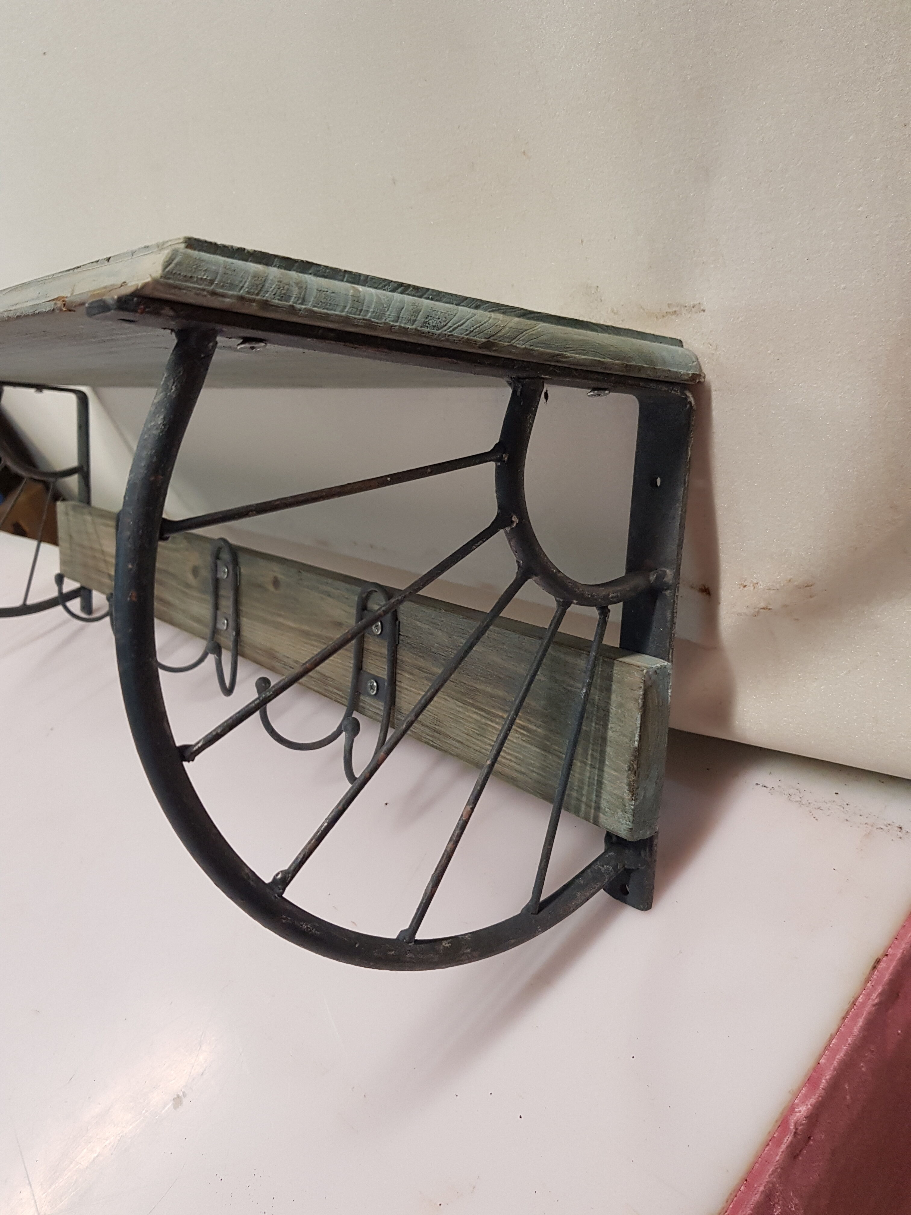 Porte manteaux avec porte chapeaux en fer et bois
