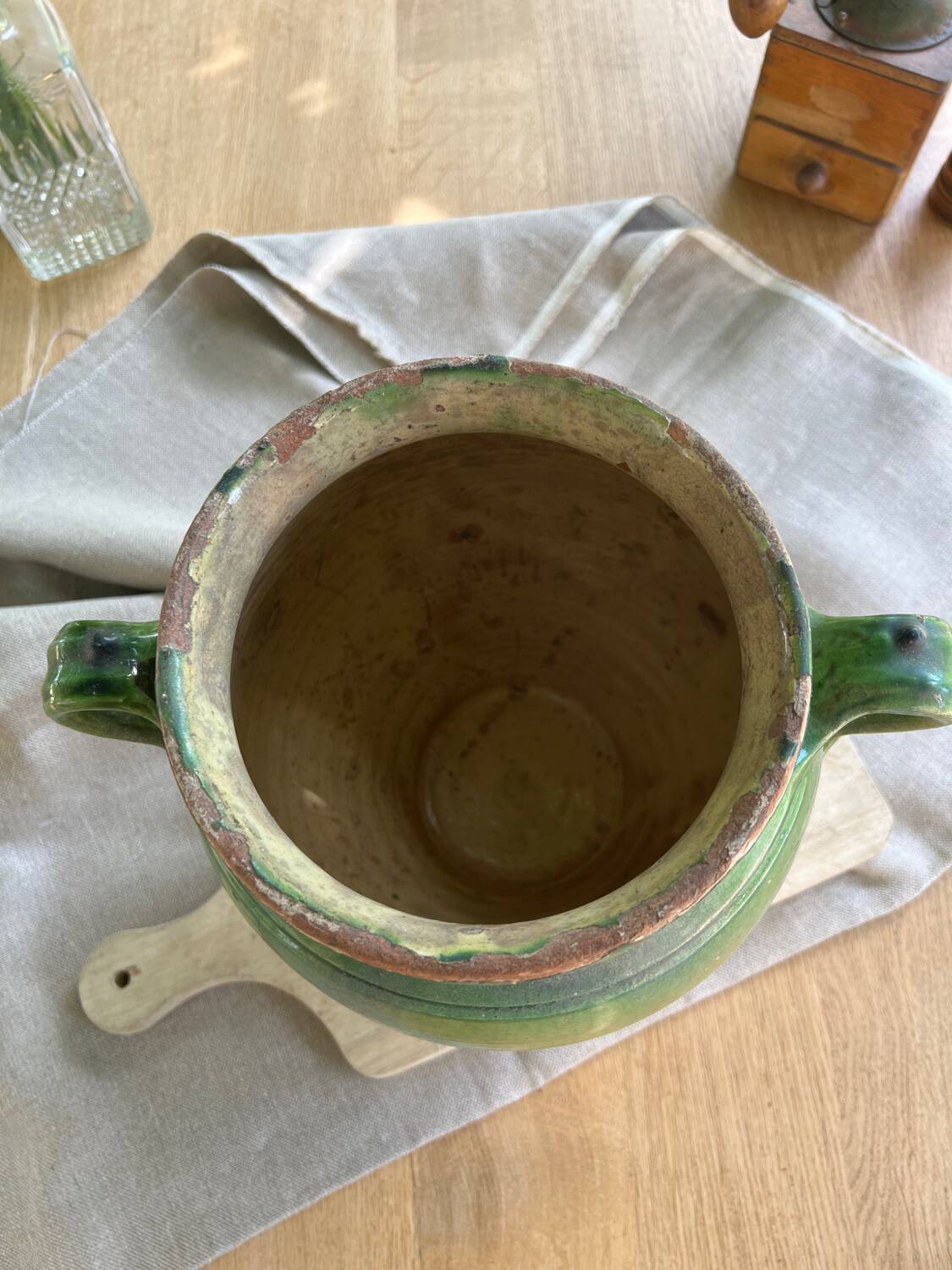 Glazed green confit pot