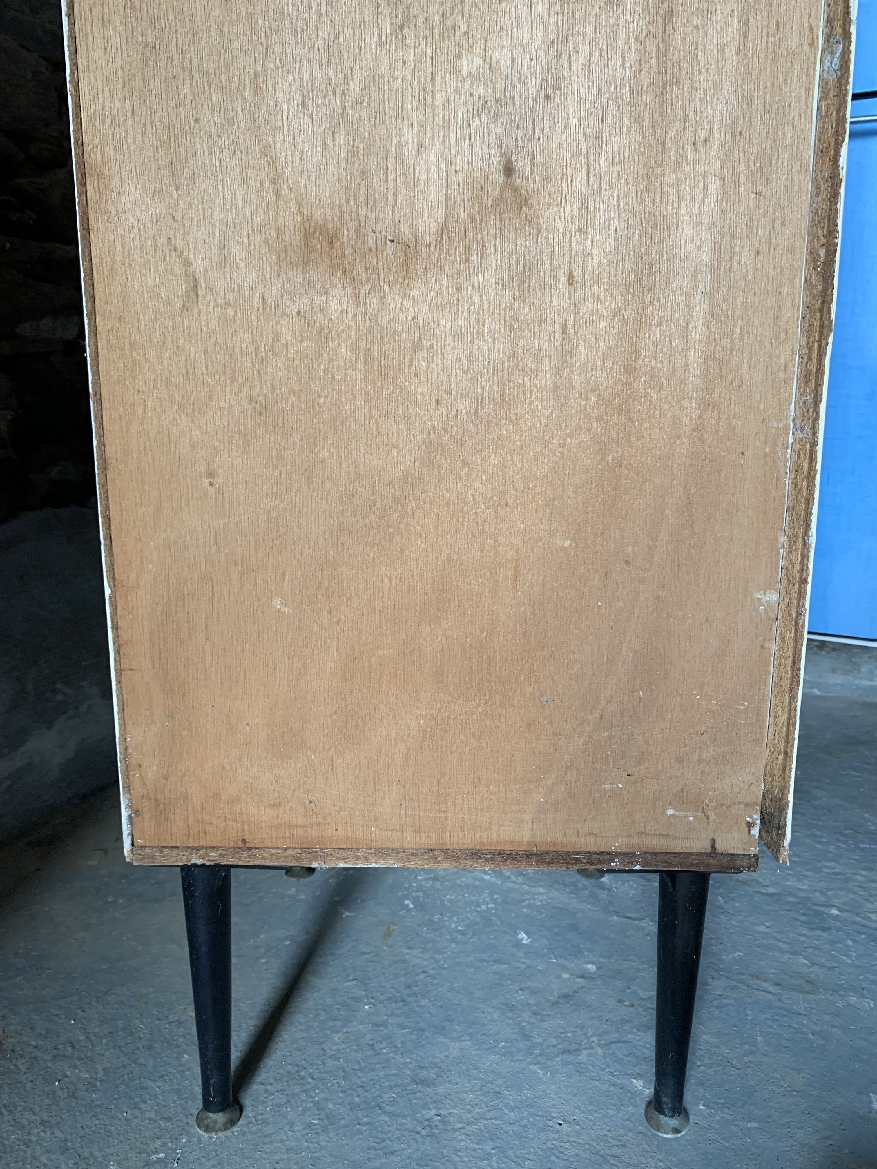 2-door wardrobe