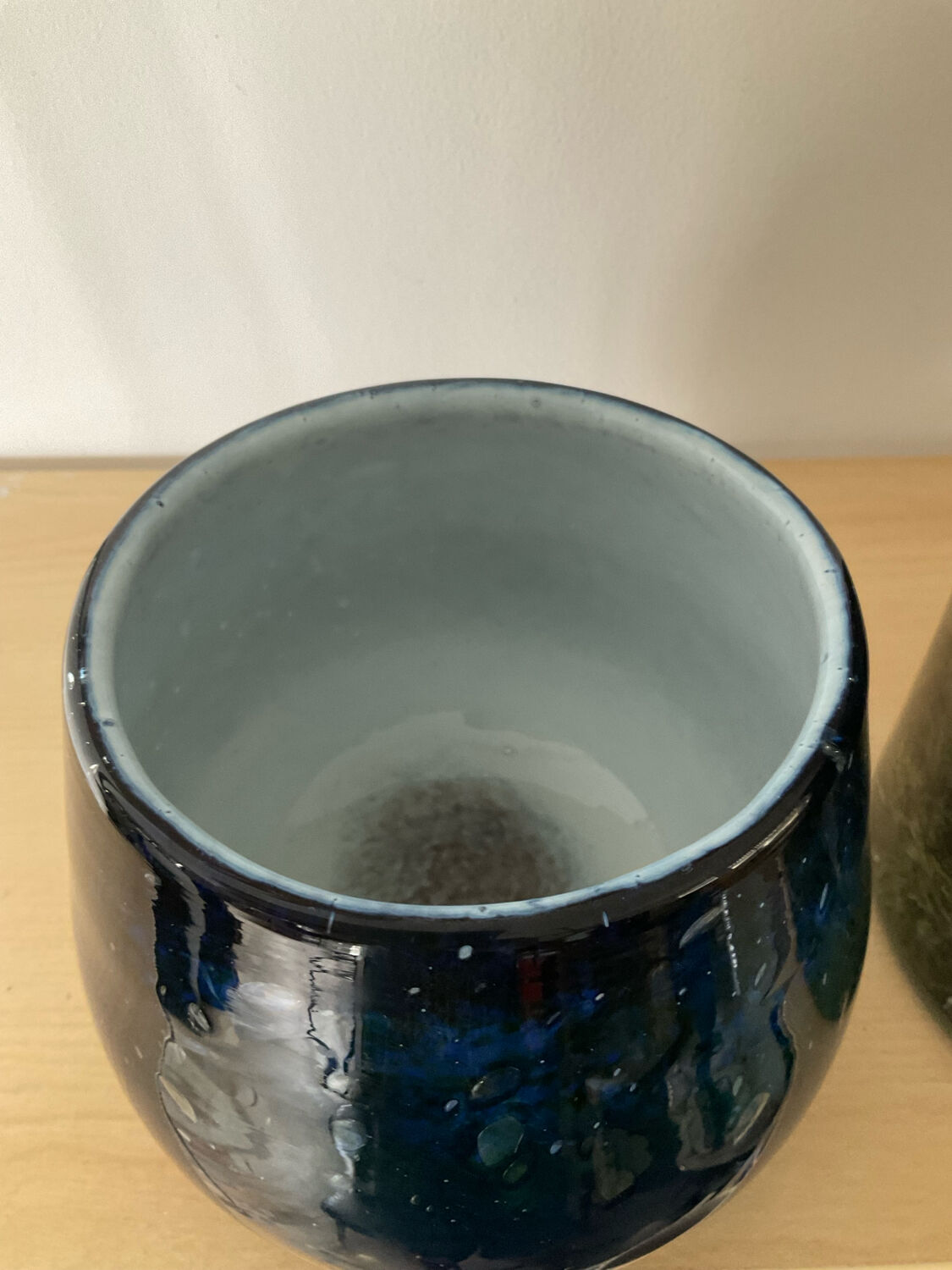 Pair of vintage flowerpots in bubbled glass paste