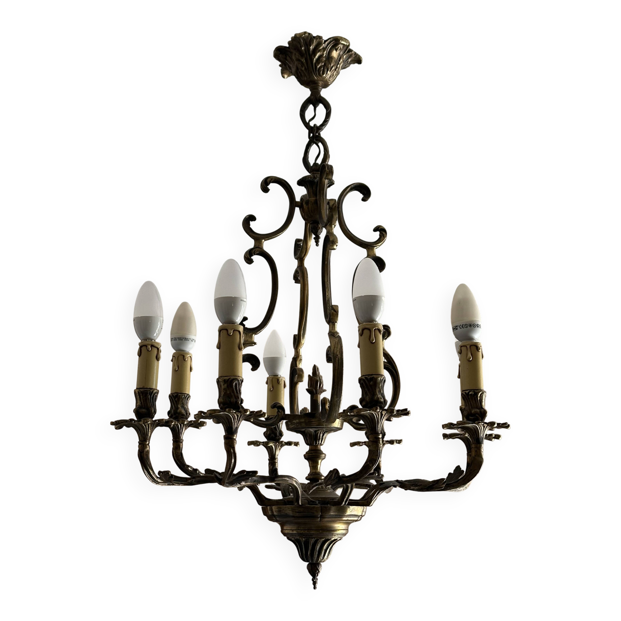 Bronze chandelier with 8 lights