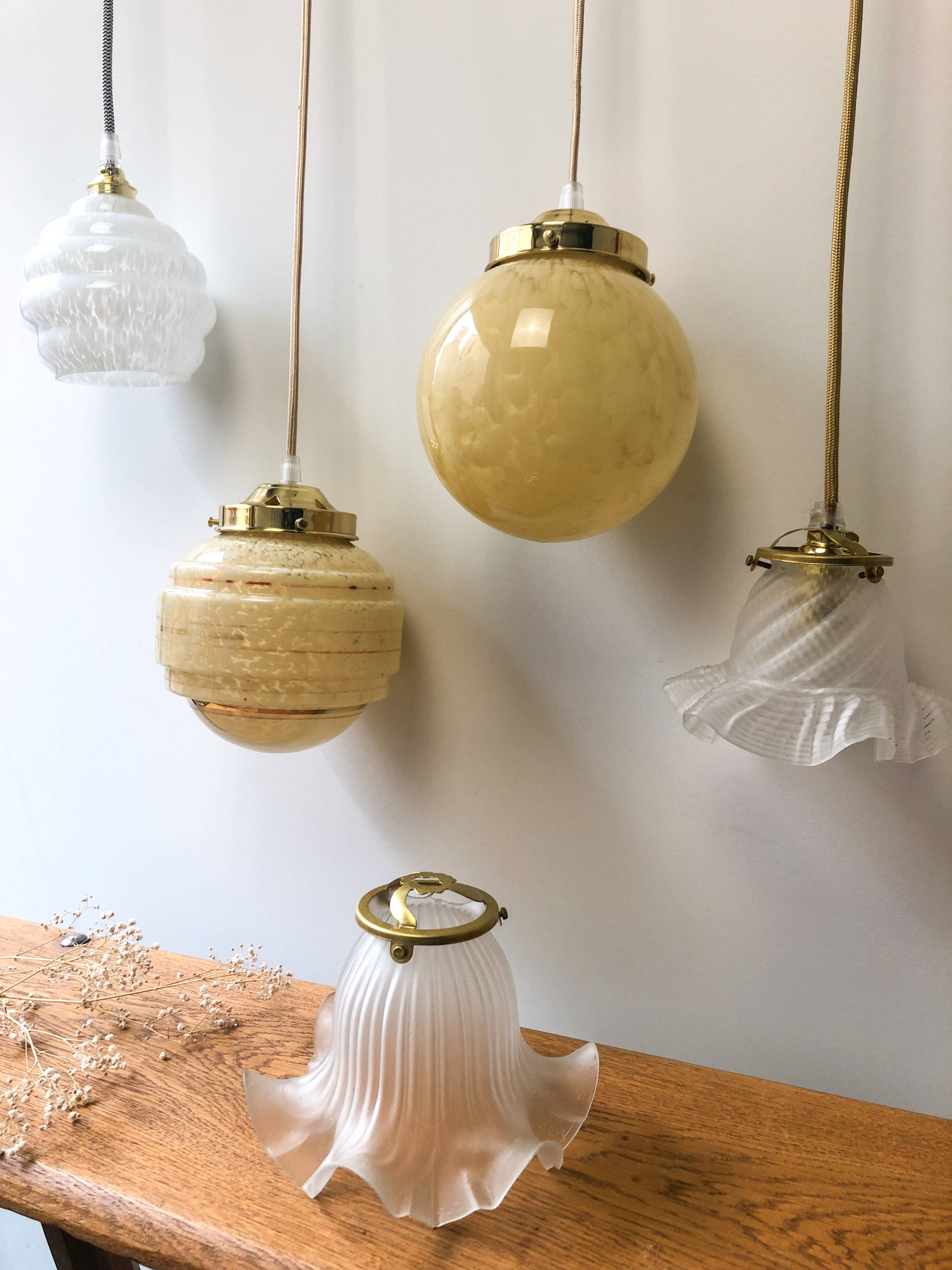 White Clichy Opaline Walkman