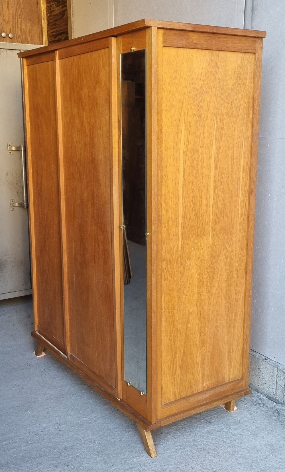 Armoire penderie étagères miroir, pieds compas, vintage, années 60