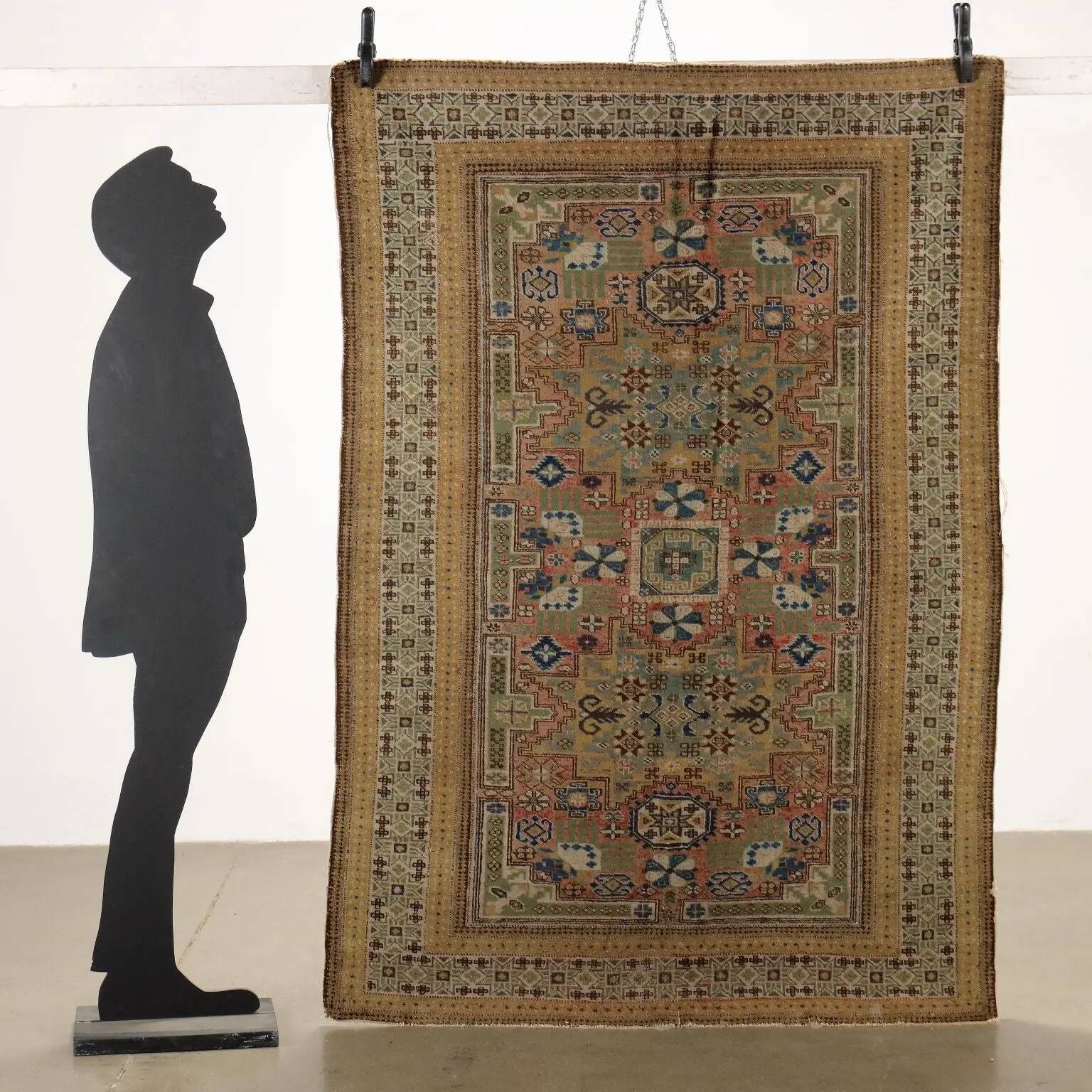 Ancient Asian rug in cotton and wool, fine knot, 77 x 54 in.
