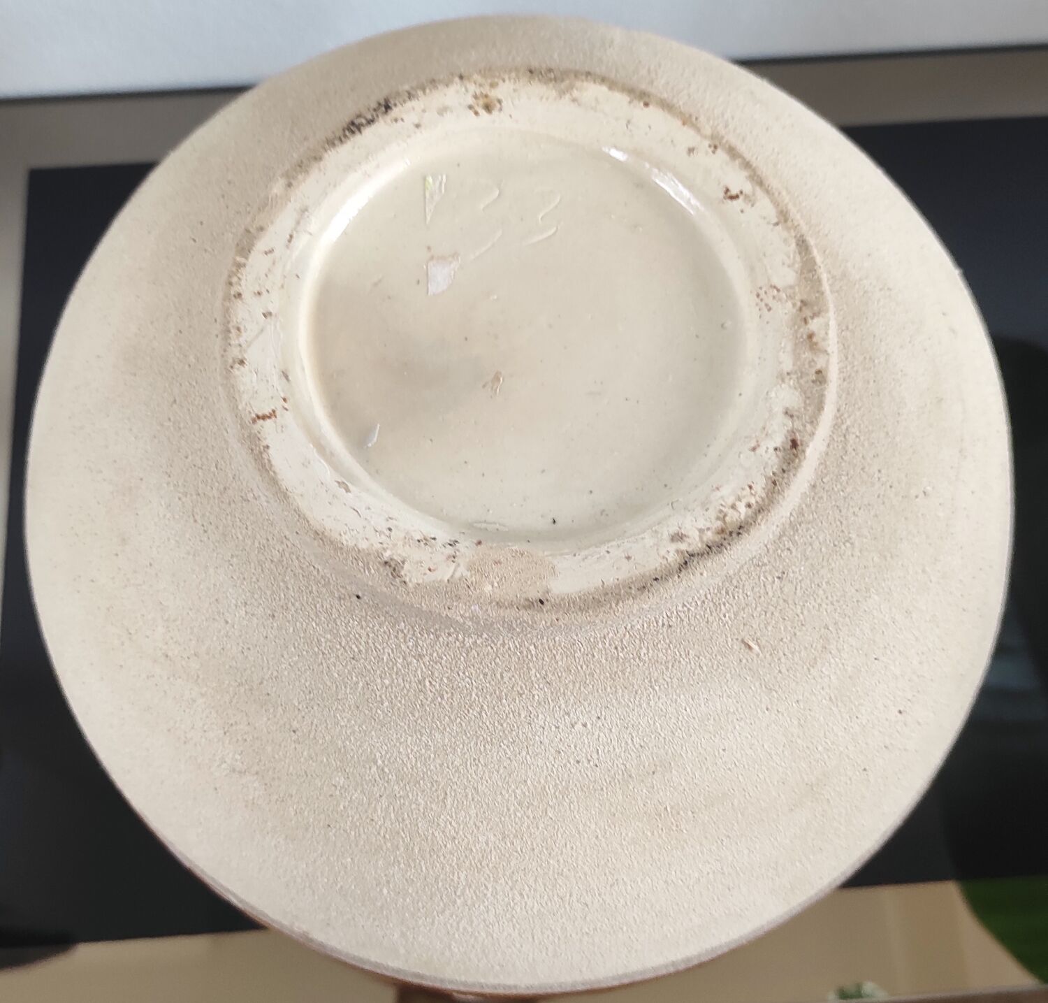 Vintage round vase in artisanal stoneware – Brutalist Design