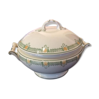 Soupière en porcelaine