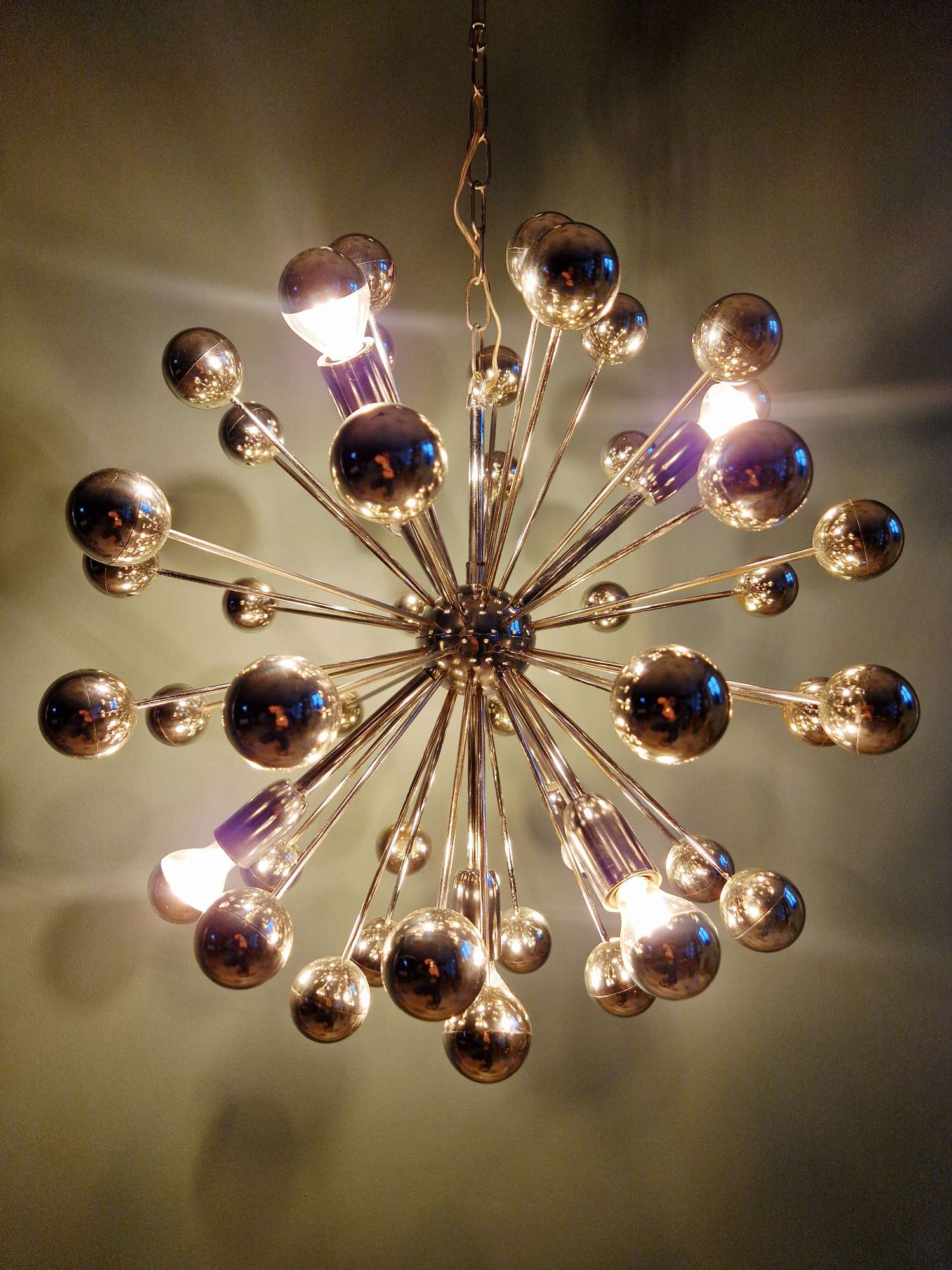Chrome metal Sputnik chandelier, Space Age design, 1960.