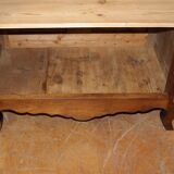 Louis XV bonnetière in walnut from the late 18th century