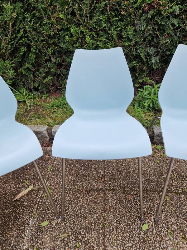 Vico Magistretti (1920-2006) for Kartell - Series of 4 chairs - Maui model - Sky blue color