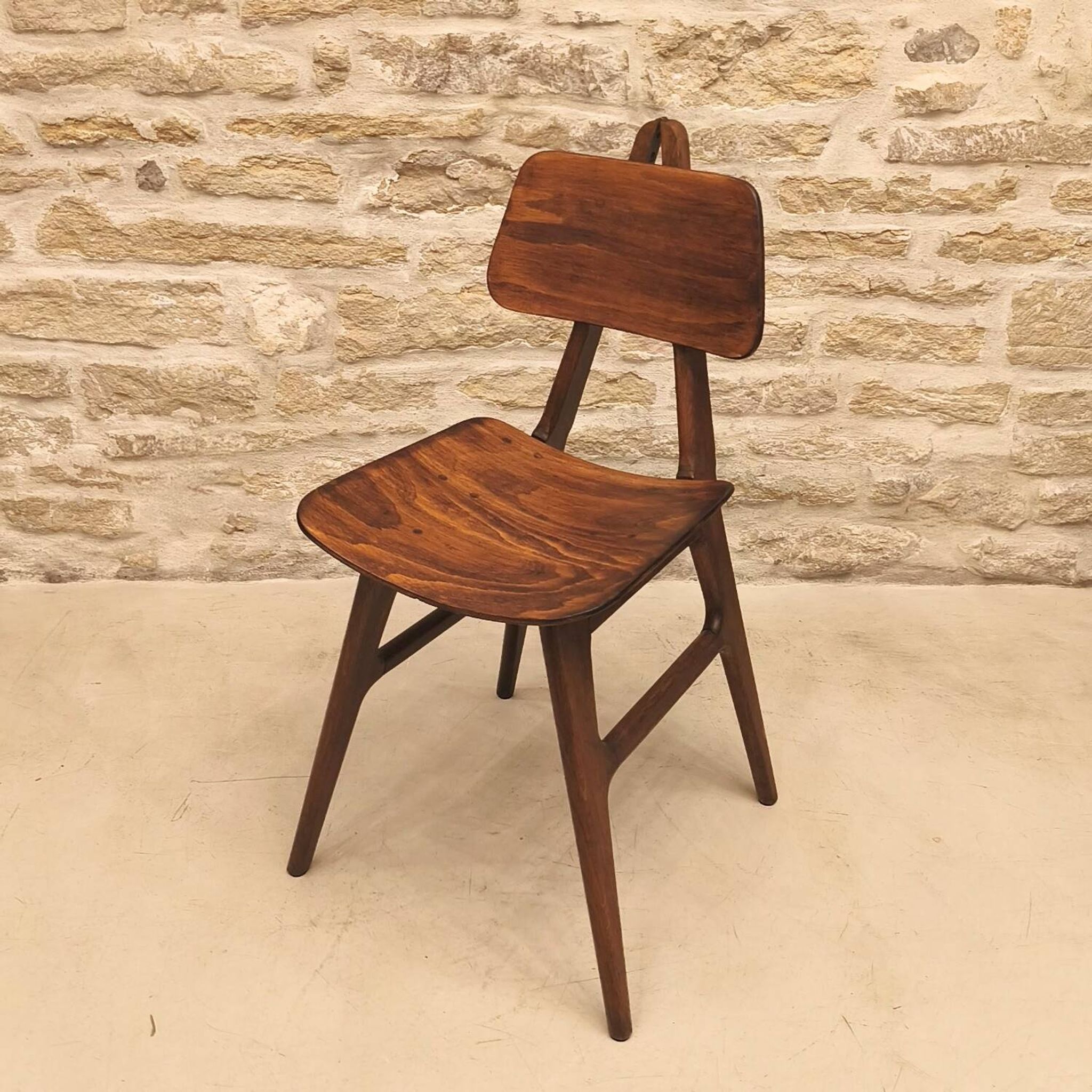 Dismantlable chair by the manufacturer Atelier Saint Sabin, 1950