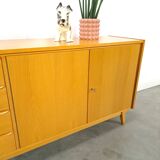 Fineer dressoir met lades en houten handgrepen vintage sideboard