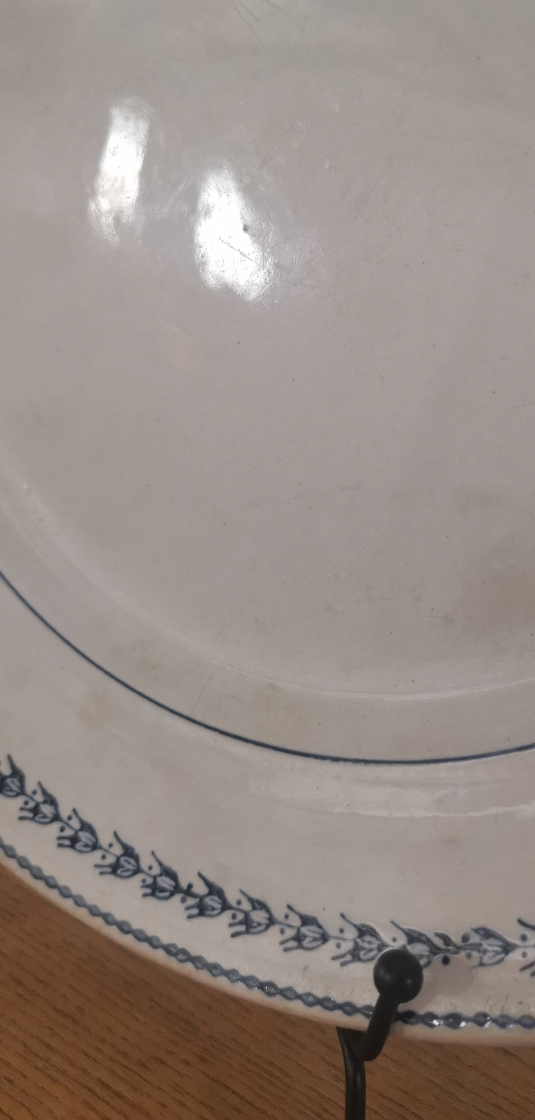 Round dish Terre de fer St Amand