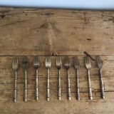 Dessert forks