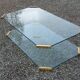 Table basse design des années 70 en verre plexi métal doré