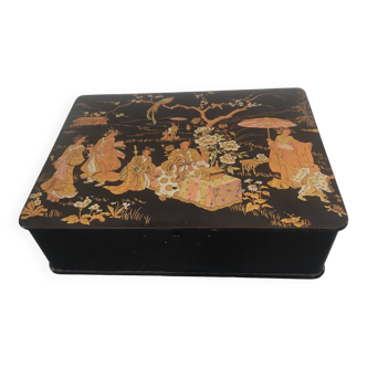 Large Napoleon III Box in boiled cardboard with Asian decor