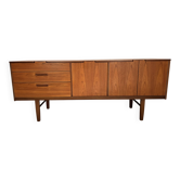 Enfilade en teck vintage 1960, produit par Nathan au Royaume-Uni.