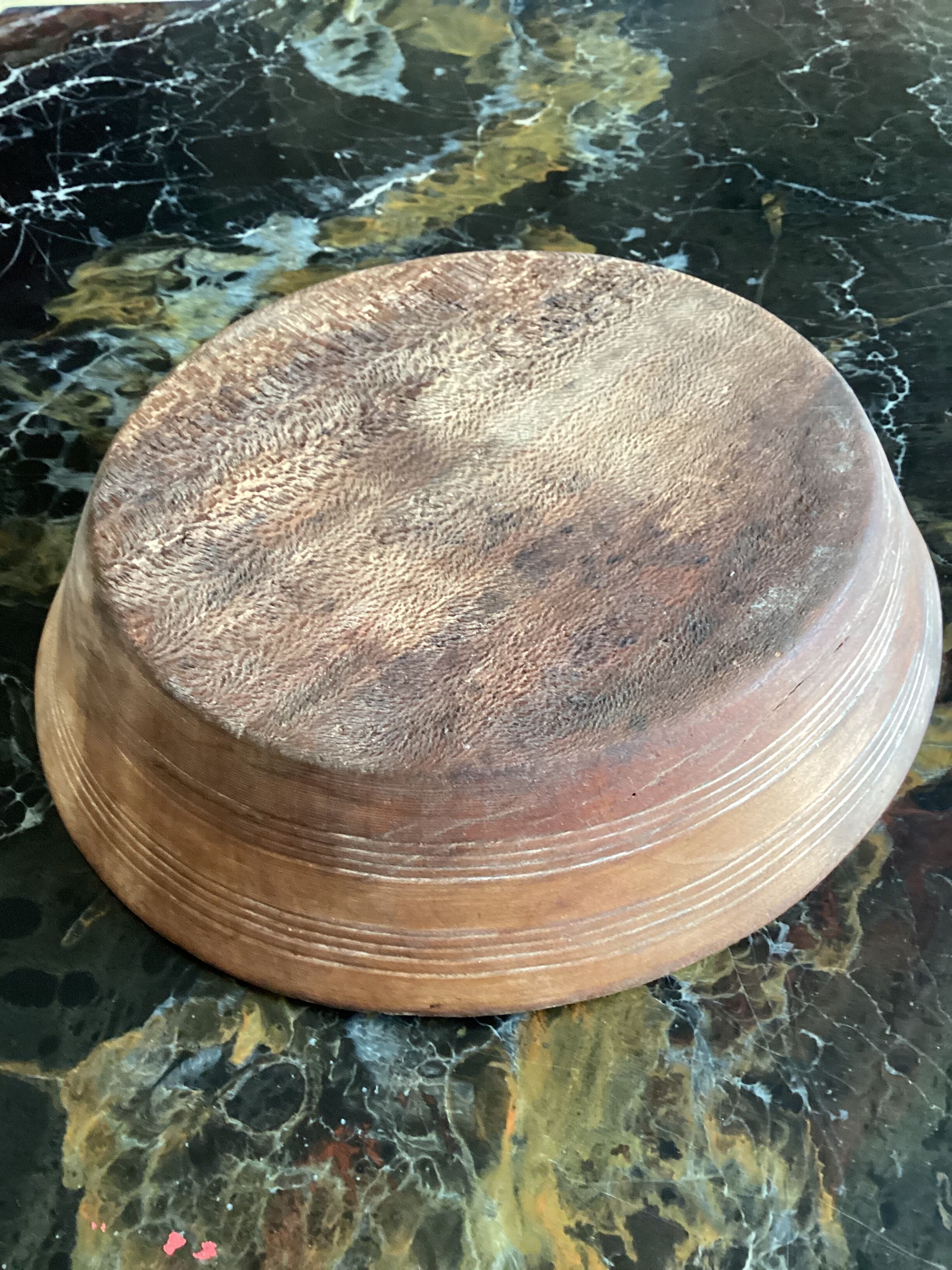 Solid wood dish ethical craftsmanship in the middle of XX century