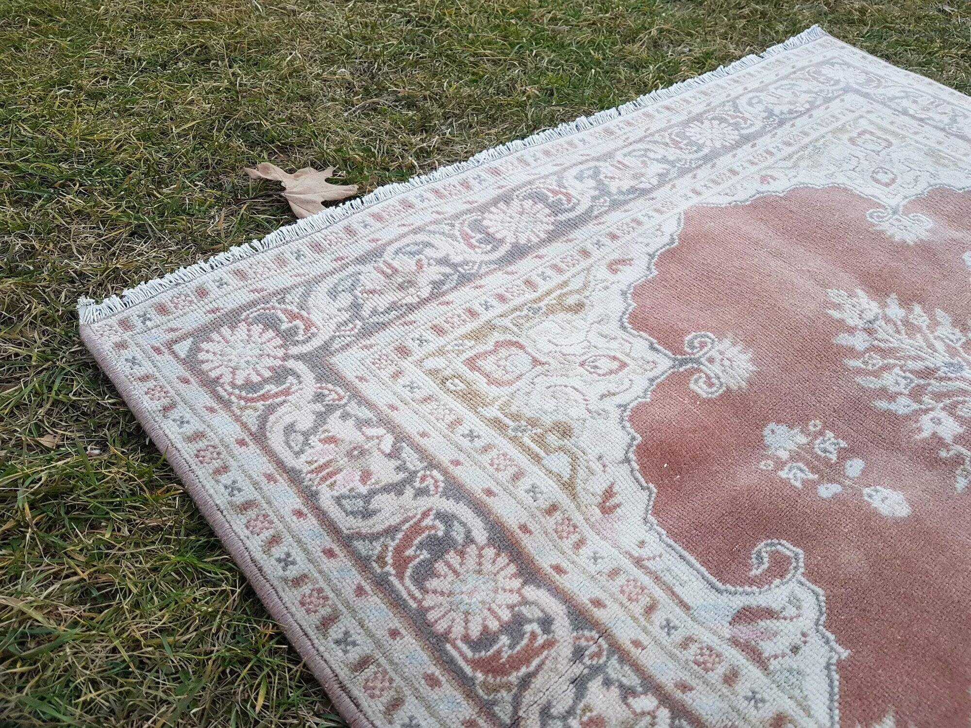 Vintage Turkish handmade rug 93x155 cm