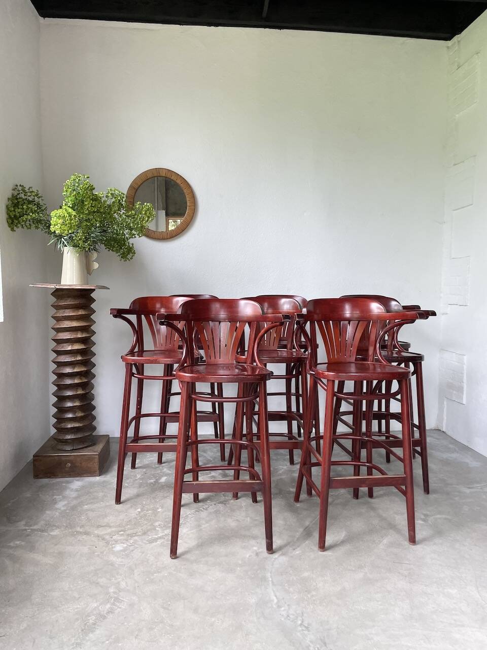 Set of 8 high bistro stools
