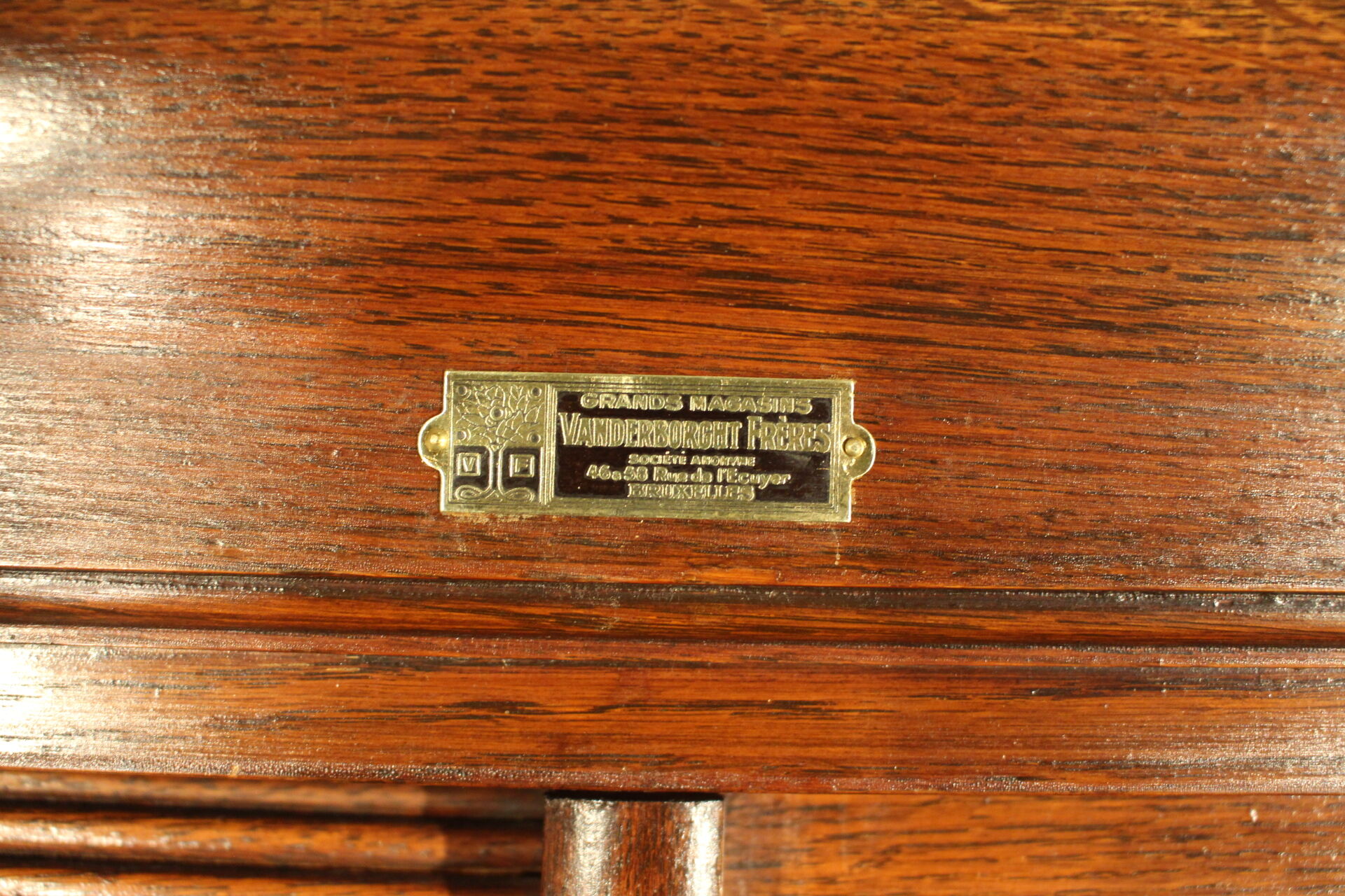 Oak notary furniture
